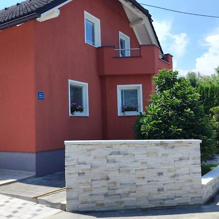 Apartment Igor - Holiday Home Ostarije Exterior foto